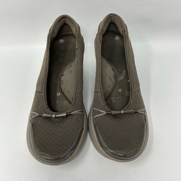 BZEES Shoes Women’s 7M Brown Electric Slip-On Closed Toe Comfort Chunky Heel - Picture 5 of 12